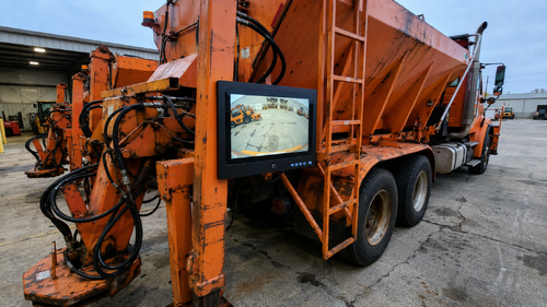 नवीनतम कंपनी समाधान के बारे में Implementing Industrial All-In-One PC in Intelligent Vehicle Monitoring System